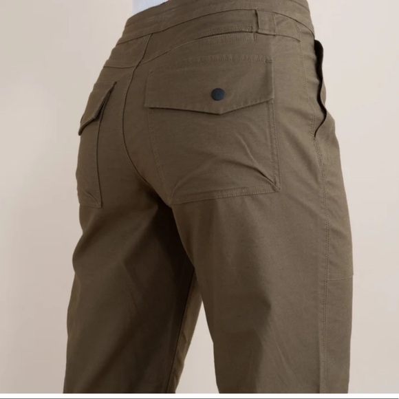 Roark Women’s Layover Pants in Military - Picture 11 of 11